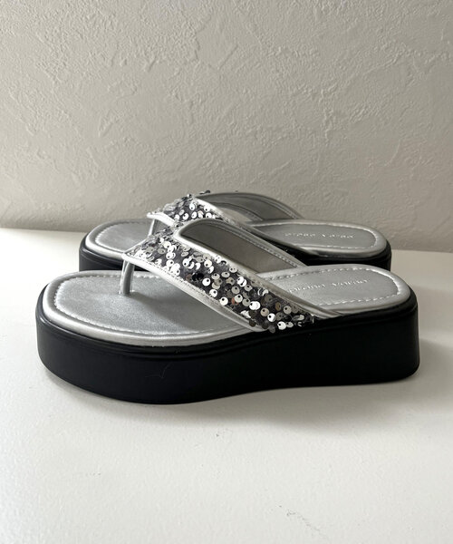 prose verse（プロズヴェール）の「スパンコール厚底トングサンダル（サンダル・レディース・ブラック/シルバー・SMALL/LARGE/MEDIUM）」の10枚目の写真