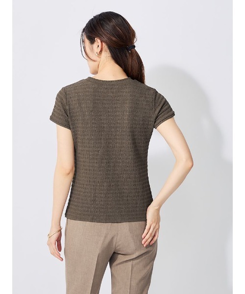 Perfect Suit FActory(パーフェクトスーツファクトリー)の「クラッシュジャガード キャップスリーブブラウス(Tシャツ/カットソー・レディース・オフホワイト/ダークブラウン/ブラック/チャコールグレー・S/M/L)」の8枚目の写真