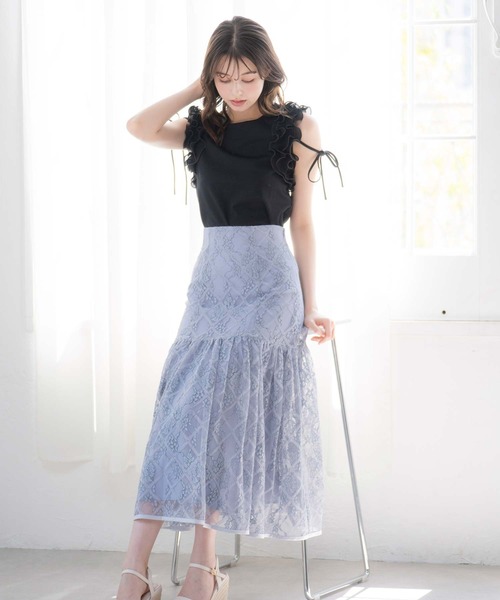 ノエラ Noela ショルダーフリルカットソー （ブルー） ノエラ Noela ショルダーフリルカットソー （ブルー