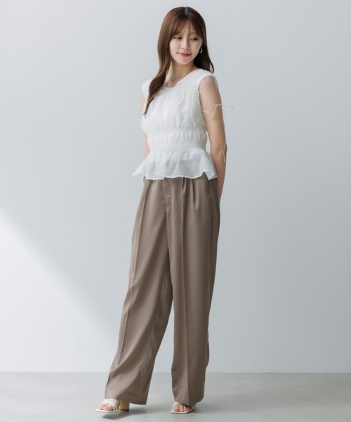 メクル　サテンタックパンツ　S satin tuck pants（サテンタックパンツ）（スラックス）｜SENEE