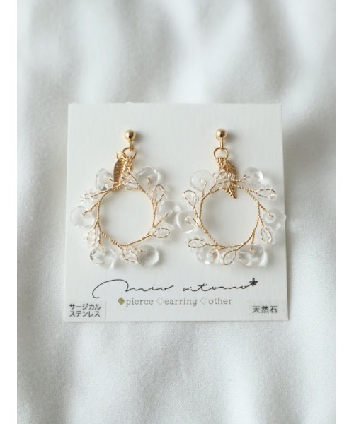 tone(トーン)の「【mio ritomo】天然石のリースピアス(MA)(ピアス(両耳用)・レディース・ホワイト/ブラウン/パープル/ゴールド/クリア・FREE)」の5枚目の写真
