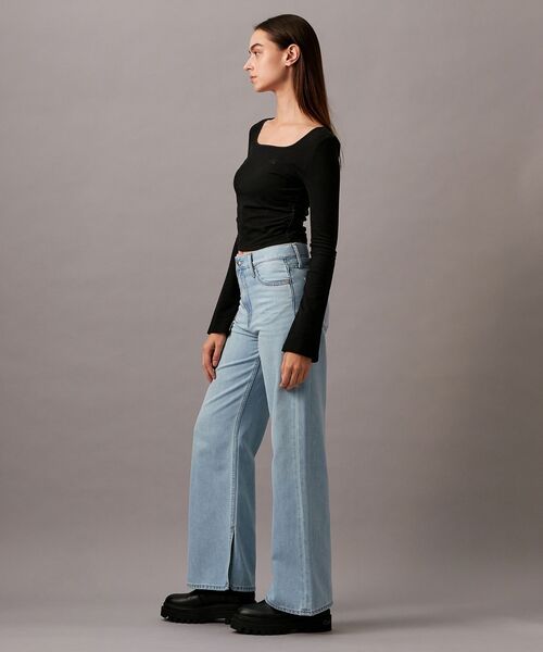 Calvin Klein(カルバン・クライン)の「スクエアネック ロングスリーブプルオーバー(Tシャツ/カットソー・レディース・ブラック/ホワイト/グリーン系その他・S/XS/M)」の9枚目の写真
