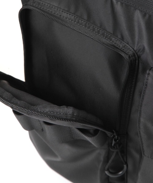 LAKOLE（ラコレ）の「ラージポケットトートバッグ / 452261（トートバッグ・メンズ・ネイビー/ブラック・FREE）」の7枚目の写真