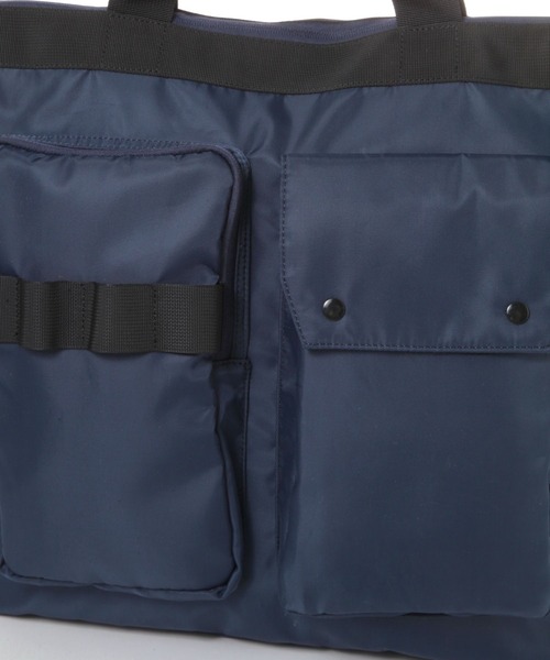 LAKOLE（ラコレ）の「ラージポケットトートバッグ / 452261（トートバッグ・メンズ・ネイビー/ブラック・FREE）」の3枚目の写真