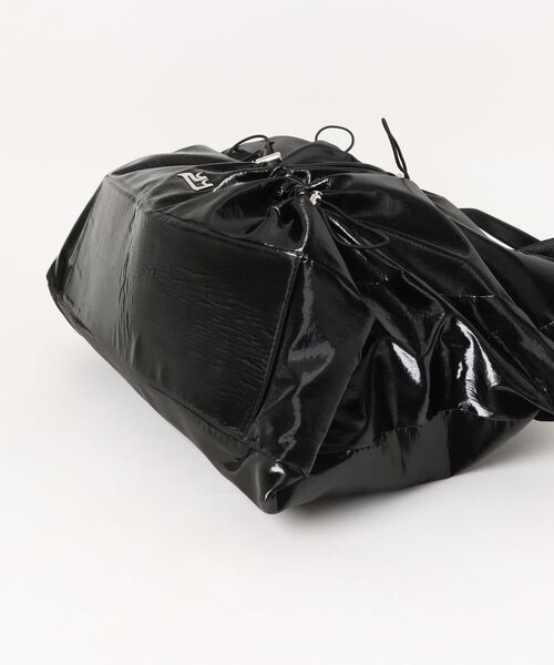 YIE YIE(イエイエ)の「MIMI SHOPPER BAG(トートバッグ・レディース・ブラック・ONE SIZE)」の6枚目の写真