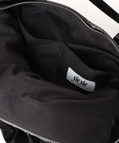 YIE YIE(イエイエ)の「MIMI SHOPPER BAG(トートバッグ・レディース・ブラック・ONE SIZE)」の7枚目の写真