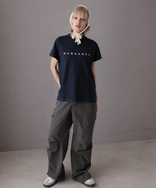 Girly Doll(ガーリードール)の「フロントロゴ刺繍Tシャツ(Tシャツ/カットソー・レディース・オフホワイト/ネイビー・F)」の3枚目の写真