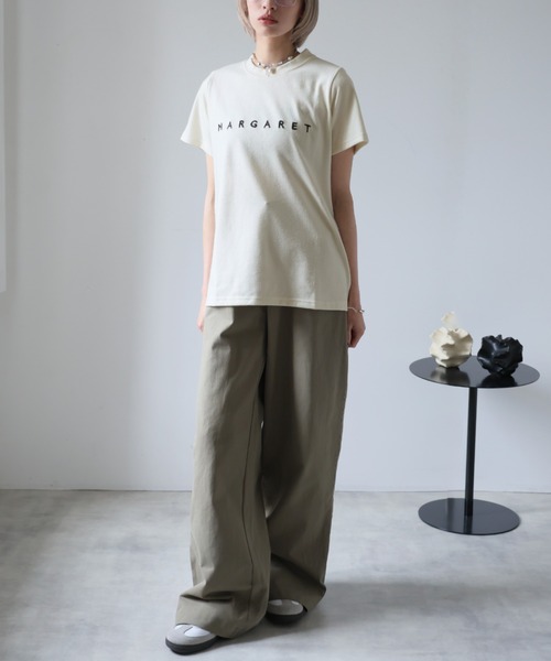 Girly Doll(ガーリードール)の「フロントロゴ刺繍Tシャツ(Tシャツ/カットソー・レディース・オフホワイト/ネイビー・F)」の4枚目の写真