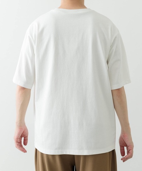 ITEMS URBANRESEARCH（アイテムズ アーバンリサーチ）の「『別注』ワンポイントロゴTシャツ（Tシャツ/カットソー・メンズ・その他1/その他2/その他3/その他4・MEDIUM/LARGE）」の17枚目の写真