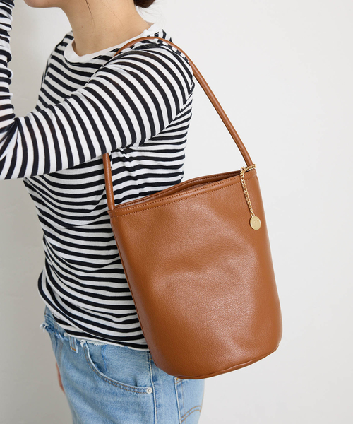 SLOBE IENA(スローブイエナ)の「《追加2》SLOBE バケツバッグ(ショルダーバッグ・レディース・ブラック/キャメル・FREE)」の21枚目の写真