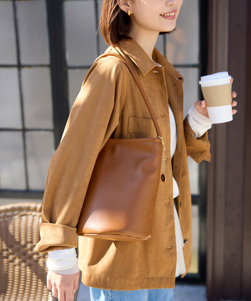 SLOBE IENA(スローブイエナ)の「《追加2》SLOBE バケツバッグ(ショルダーバッグ・レディース・ブラック/キャメル・FREE)」の17枚目の写真