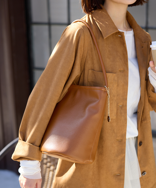 SLOBE IENA(スローブイエナ)の「《追加2》SLOBE バケツバッグ(ショルダーバッグ・レディース・ブラック/キャメル・FREE)」の16枚目の写真