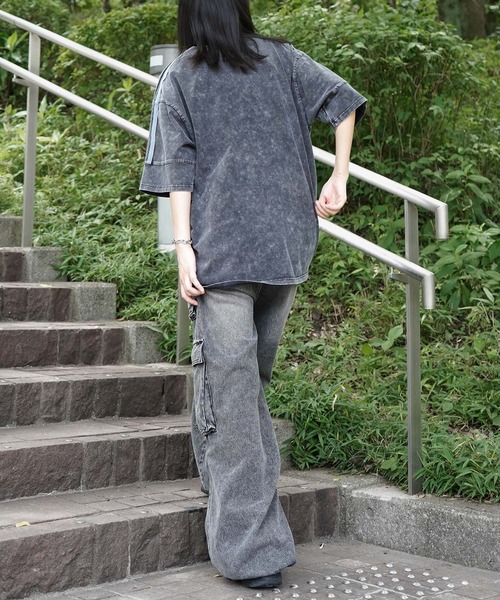 ILL'S(イルズ)の「グランジ風ケミカル加工×ゲームプリント / ヴィンテージ半袖Tシャツ ユニセックス / 韓国ストリート×古着風(Tシャツ/カットソー・メンズ・ブラウン/ピンク/レッド/ブラック/カーキ/サックスブルー/チャコールグレー・M/L)」の16枚目の写真