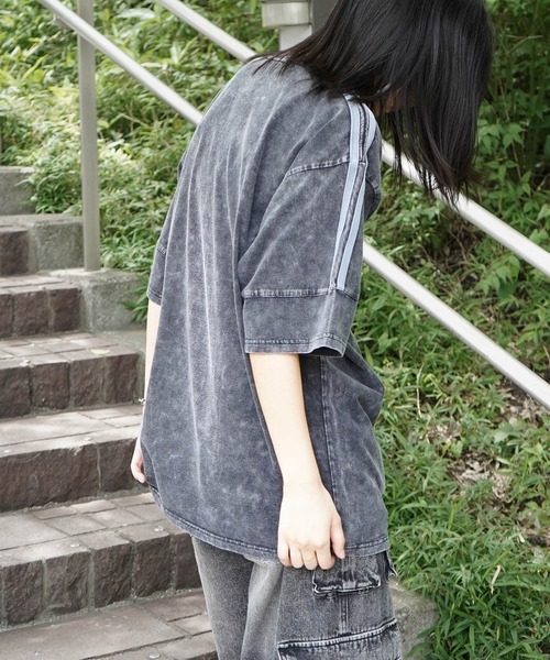 ILL'S(イルズ)の「グランジ風ケミカル加工×ゲームプリント / ヴィンテージ半袖Tシャツ ユニセックス / 韓国ストリート×古着風(Tシャツ/カットソー・メンズ・ブラウン/ピンク/レッド/ブラック/カーキ/サックスブルー/チャコールグレー・M/L)」の12枚目の写真