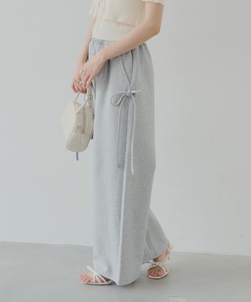 Chico(チコ)の「サイドリボンデザインルーズスウェットパンツ(スウェットパンツ・レディース・オートミール/グレー/チャコールグレー・SMALL/MEDIUM)」の22枚目の写真