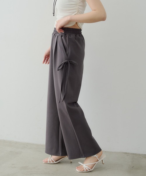 Chico(チコ)の「サイドリボンデザインルーズスウェットパンツ(スウェットパンツ・レディース・オートミール/グレー/チャコールグレー・SMALL/MEDIUM)」の14枚目の写真
