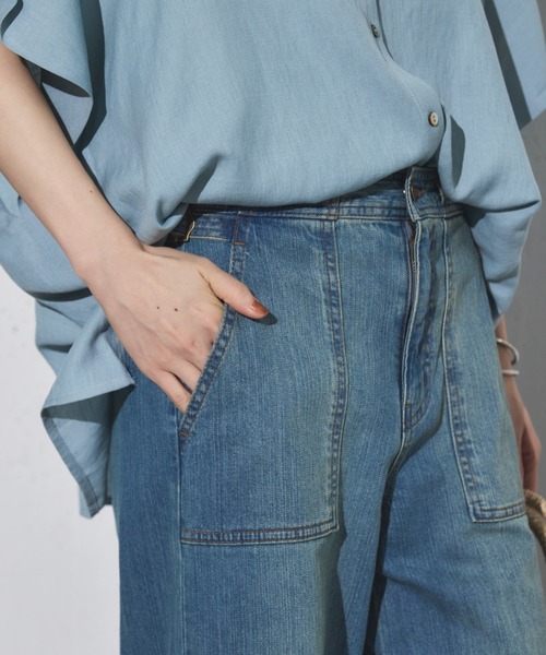 Doux archives（ドゥアルシーヴ）の「ワイドベイカーデニムパンツ（デニムパンツ・レディース・サックスブルー/ダークブルー/ブルー・36/38）」の19枚目の写真