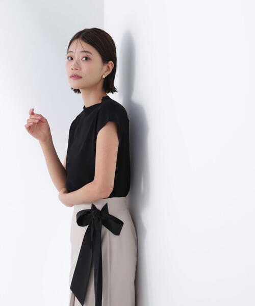 NATURAL BEAUTY BASIC（ナチュラルビューティーベーシック）の「◇総針ベーシックシリーズ モックネックニット（ニット/セーター・レディース・ブラック/オフホワイト/ダークグリーン/ダークブルー/ベージュ/ダークブラウン・FREE）」の12枚目の写真