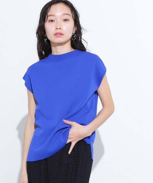 NATURAL BEAUTY BASIC（ナチュラルビューティーベーシック）の「◇総針ベーシックシリーズ モックネックニット（ニット/セーター・レディース・ブラック/オフホワイト/ダークグリーン/ダークブルー/ベージュ/ダークブラウン・FREE）」の6枚目の写真