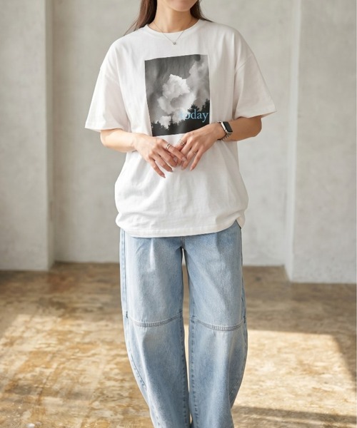 Per sist ence(パーシエンス)の「天竺フォトプリント×ロゴオーバーサイズTシャツ(Tシャツ/カットソー・レディース・ホワイト×ブルー/ホワイト×レッド/ブラック×イエロー・ONE SIZE)」の12枚目の写真