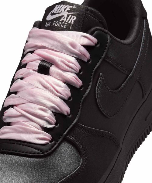 NIKE（ナイキ）の「ナイキ エア フォース 1 '07 LV8 ウィメンズシューズ / Nike Air Force 1 ’07 LV8 Women's Shoes IH2034-010 Black（スニーカー・レディース・ブラック・22.5/23/23.5/24/24.5/25/25.5/26/22）」の7枚目の写真