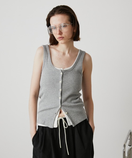 Auntie Rosa Holiday(アンティローザホリデー)の「フロントボタンナローリブタンク(タンクトップ・レディース・グレー/ブラック/ホワイト/ネイビー・FREE)」の3枚目の写真