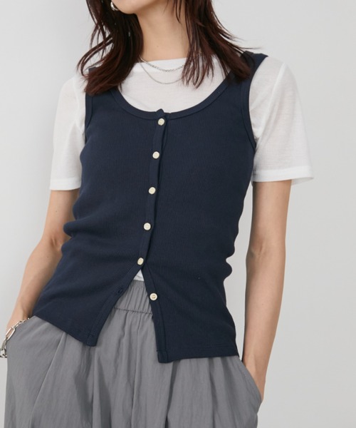 Auntie Rosa Holiday(アンティローザホリデー)の「フロントボタンナローリブタンク(タンクトップ・レディース・グレー/ブラック/ホワイト/ネイビー・FREE)」の7枚目の写真