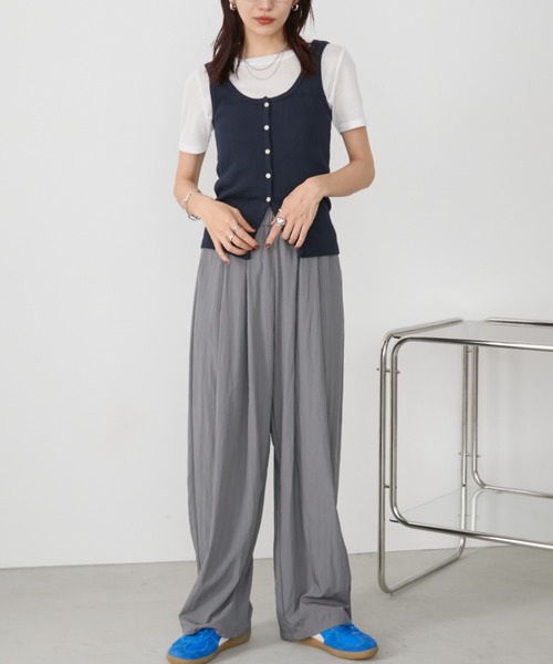 Auntie Rosa Holiday(アンティローザホリデー)の「フロントボタンナローリブタンク(タンクトップ・レディース・グレー/ブラック/ホワイト/ネイビー・FREE)」の11枚目の写真