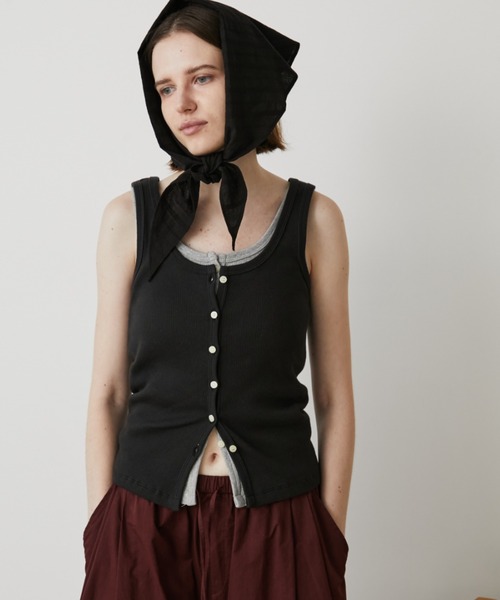 Auntie Rosa Holiday(アンティローザホリデー)の「フロントボタンナローリブタンク(タンクトップ・レディース・グレー/ブラック/ホワイト/ネイビー・FREE)」の19枚目の写真