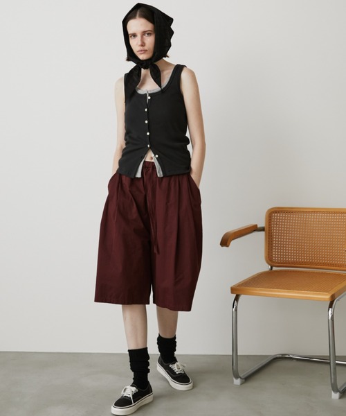 Auntie Rosa Holiday(アンティローザホリデー)の「フロントボタンナローリブタンク(タンクトップ・レディース・グレー/ブラック/ホワイト/ネイビー・FREE)」の22枚目の写真