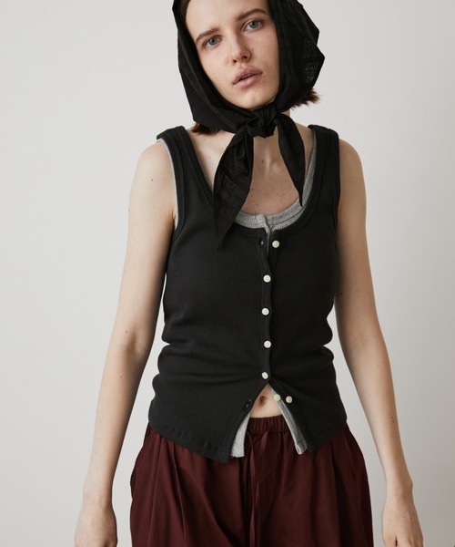 Auntie Rosa Holiday(アンティローザホリデー)の「フロントボタンナローリブタンク(タンクトップ・レディース・グレー/ブラック/ホワイト/ネイビー・FREE)」の17枚目の写真