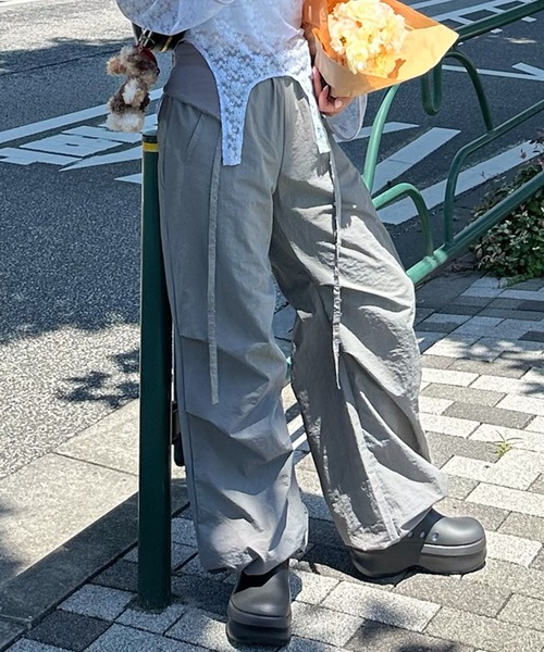 Alley Tokyo(アリートーキョー)の「コルセットパラシュートパンツ(その他パンツ・レディース・グレー/レッド/カーキ/ピンク/ブラック/ブラウン・FREE)」の3枚目の写真