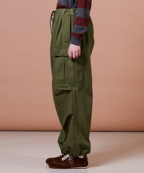 DOUBLE STANDARD CLOTHING（ダブルスタンダードクロージング）の「ミリタリーポプリン カーゴパンツ（カーゴパンツ・レディース・カーキ・38/36）」の4枚目の写真