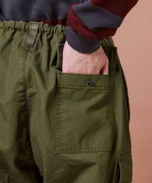 DOUBLE STANDARD CLOTHING（ダブルスタンダードクロージング）の「ミリタリーポプリン カーゴパンツ（カーゴパンツ・レディース・カーキ・38/36）」の11枚目の写真