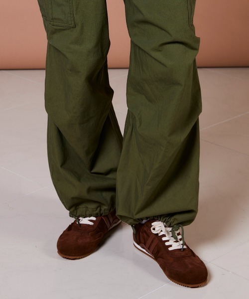 DOUBLE STANDARD CLOTHING（ダブルスタンダードクロージング）の「ミリタリーポプリン カーゴパンツ（カーゴパンツ・レディース・カーキ・38/36）」の13枚目の写真
