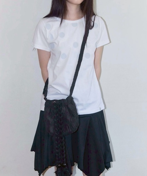 FANCY CLUB（ファンシークラブ）の「【FANCY CLUB】Rope String Mini Cross Bag / 【ファンシークラブ】ロープストリングミニクロスバッグ（ショルダーバッグ・レディース・ブラック・ONE SIZE）」の3枚目の写真