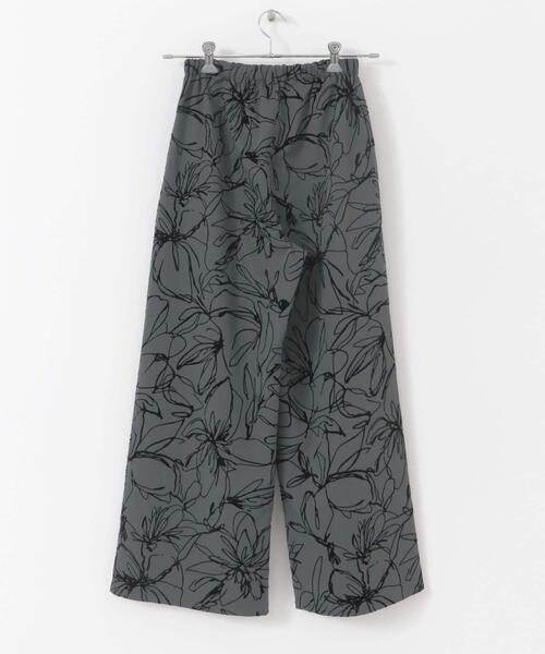 ITEMS URBANRESEARCH（アイテムズ アーバンリサーチ）の「イージーワイドストレートパンツ（その他パンツ・レディース・ドット/ブラウン/グリーン/ブラウン系その他・FREE）」の20枚目の写真