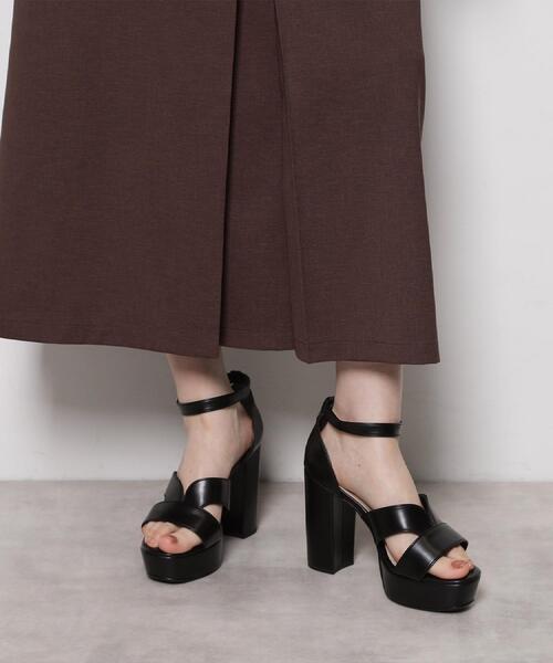 ESPERANZA（エスペランサ）の「ネックベルトチャンキーヒールサンダル