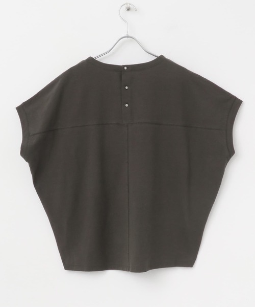 URBAN RESEARCH DOORS(アーバンリサーチドアーズ)の「リネンタッチBACKボタンプルオーバー(Tシャツ/カットソー・レディース・ベージュ系その他/チャコールグレー/オフホワイト・MEDIUM)」の4枚目の写真