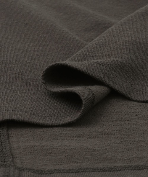 URBAN RESEARCH DOORS(アーバンリサーチドアーズ)の「リネンタッチBACKボタンプルオーバー(Tシャツ/カットソー・レディース・ベージュ系その他/チャコールグレー/オフホワイト・MEDIUM)」の6枚目の写真