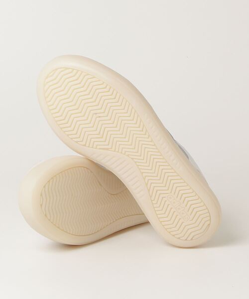 adidas(アディダス)の「アディダス adidas Barreda Decode(スニーカー・レディース・ホワイト×シルバー・25.0cm/23.0cm/23.5cm/24.0cm/24.5cm)」の3枚目の写真