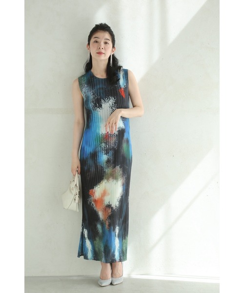 cawaii(カワイイ)の「着心地ラクなアートワークプリーツミディアムワンピース(ワンピース・レディース・ブルー・FREE)」の1枚目の写真