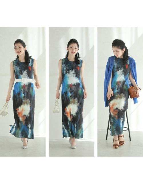 cawaii(カワイイ)の「着心地ラクなアートワークプリーツミディアムワンピース(ワンピース・レディース・ブルー・FREE)」の5枚目の写真