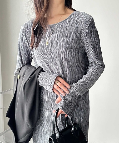 GeeRA(ジーラ)の「ベロアプリーツロングワンピース(ワンピース・レディース・グレー/ブラック・MEDIUM/LARGE/X-LARGE)」の12枚目の写真
