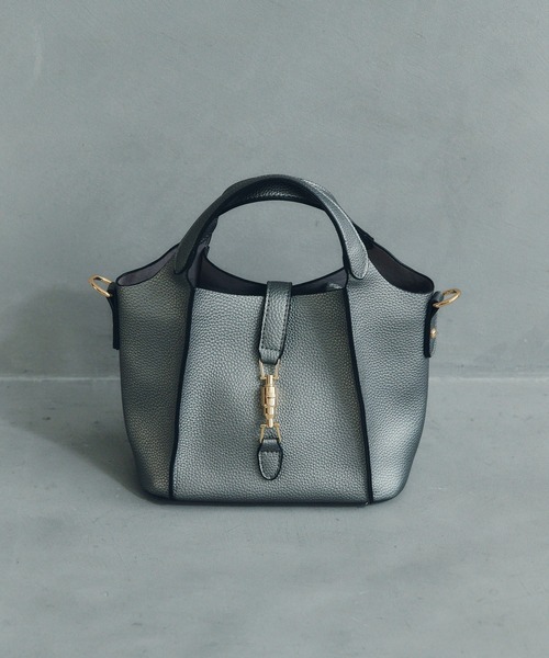 YECCA VECCA（イェッカヴェッカ）の「4wayミニバッグ（ハンドバッグ・レディース・イエロー/ボルドー/マスタード/シルバー系その他/ベージュ/ブラウン/ブラック・FREE）」の7枚目の写真