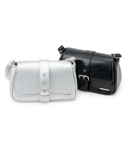 LOVETOXIC（ラブトキシック）の「フラップショルダーバッグ（ショルダーバッグ・キッズ・ブラック/シルバー/アイボリー・F）」の9枚目の写真