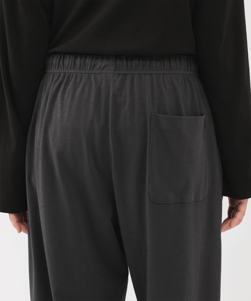 MUJI Labo(ムジラボ)の「〔MUJI Labo〕男女兼用 スムースジャージーリラックスパンツ(その他パンツ・メンズ・ブラック/ダークブラウン/ダークグレー・S/M/L)」の16枚目の写真