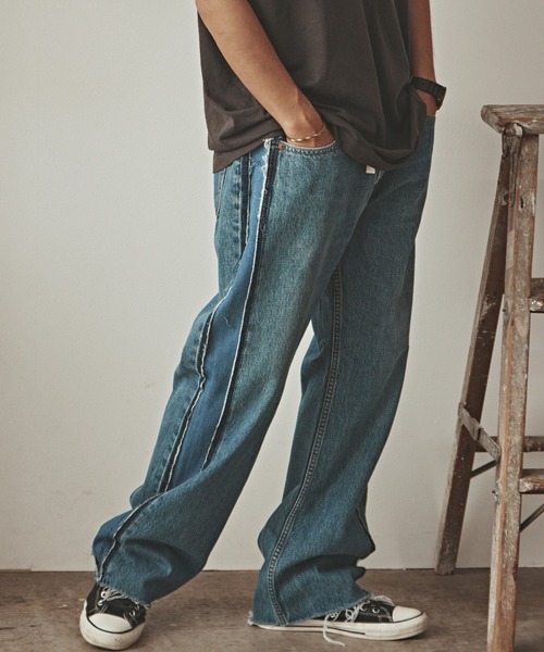 ALL RUNS(オールランズ)の「SIDE LINE DENIM PANTS デニムパンツ(デニムパンツ・メンズ・ブルー系3/ブルー系5/ブルー系1/ブルー系4/ブルー系2・FREE)」の1枚目の写真