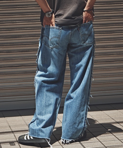 ALL RUNS(オールランズ)の「SIDE LINE DENIM PANTS デニムパンツ(デニムパンツ・メンズ・ブルー系3/ブルー系5/ブルー系1/ブルー系4/ブルー系2・FREE)」の2枚目の写真