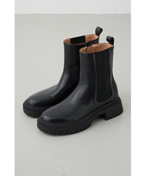 crie conforto（クリーコンフォルト）の「サイドゴアトラックソールブーツ　靴（ブーツ・レディース・ブラック/ブラウン・SMALL/MEDIUM/LARGE/LL）」の2枚目の写真